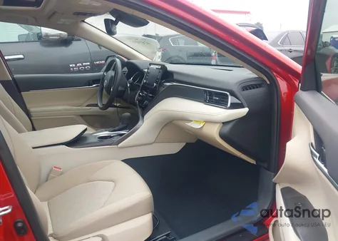 2024 Toyota Camry Le z USA, uszkodzony, nr VIN 4T1R11AK4RU256329